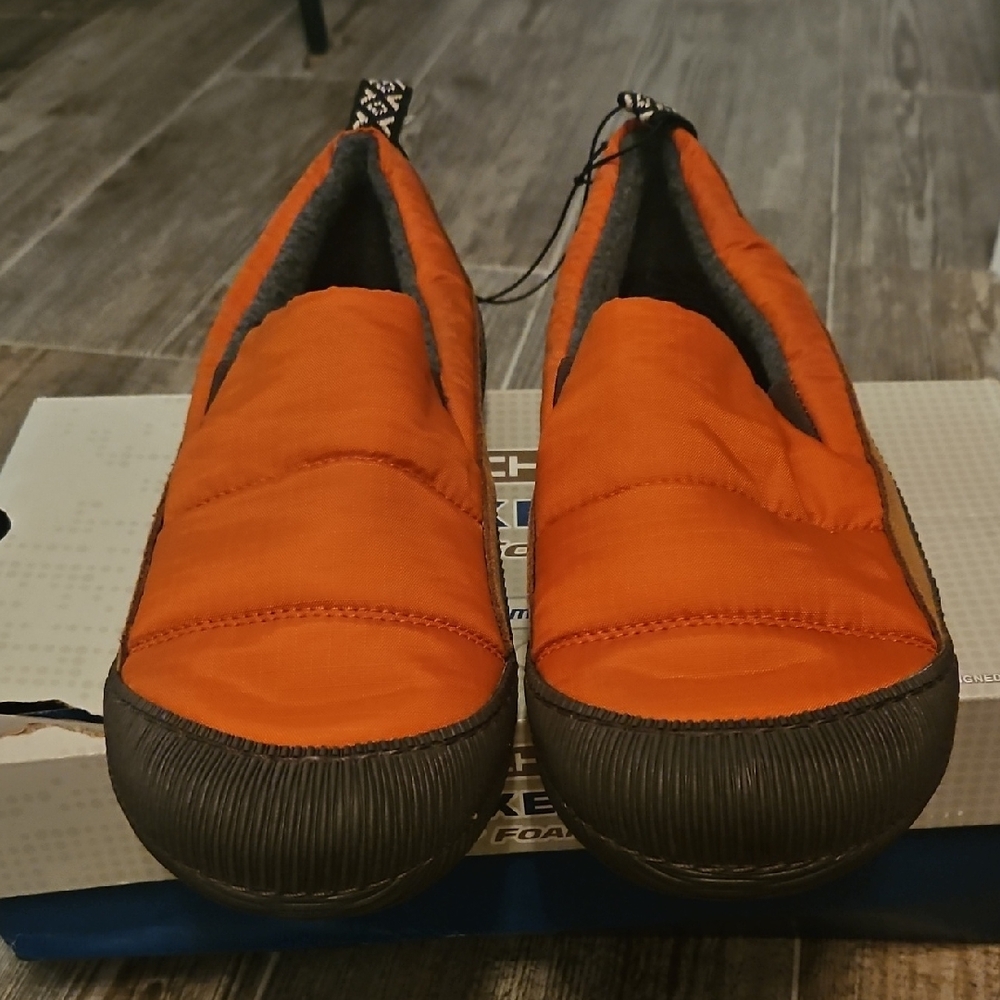 Skechers Relaxed Fit Memory Foam Shoe